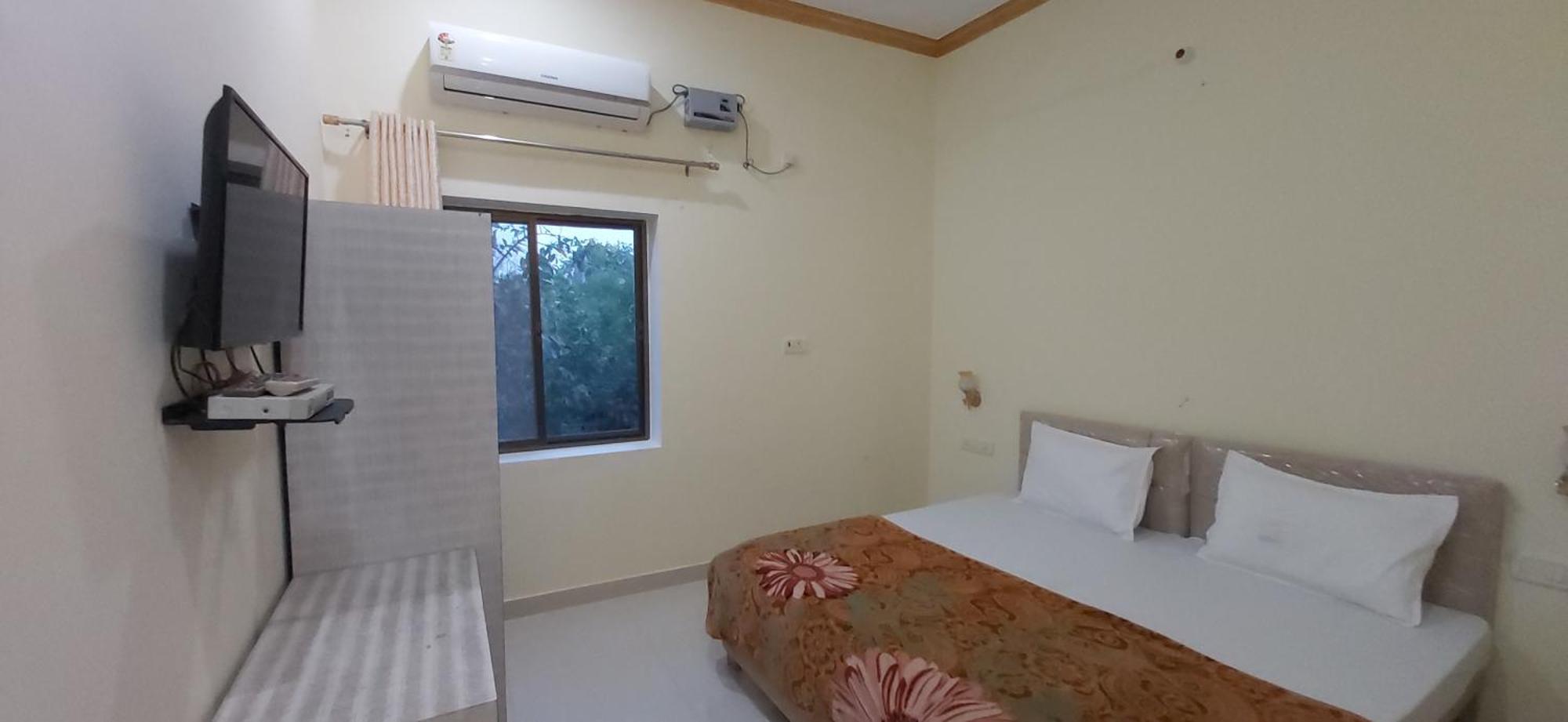 Shivansh Palace Homestay & Marriage Garden Khajuraho Bagian luar foto