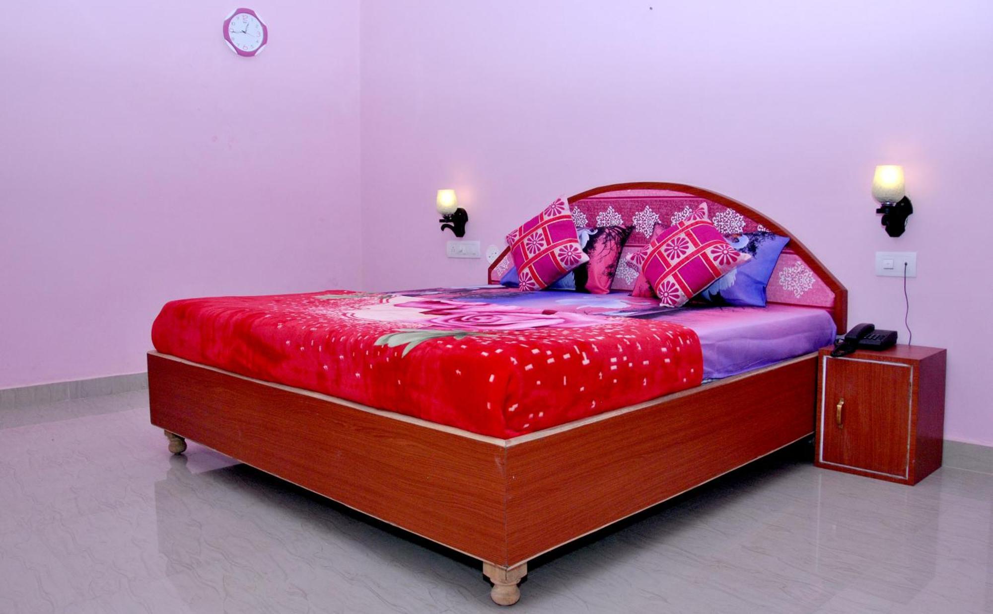 Shivansh Palace Homestay & Marriage Garden Khajuraho Bagian luar foto